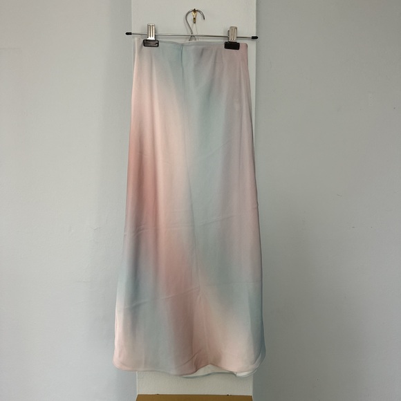 Aritzia Dresses & Skirts - Aritzia maxi skirt